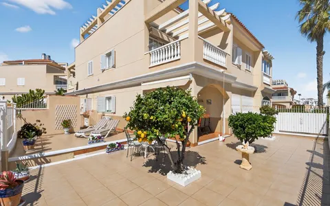 Real estate Orihuela Costa, Town house for sale. Zeniamar-Horizonte-La Campana area, 3 bedrooms, 113 m2, 3 bedrooms, 113 m² — €309000