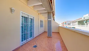 Buy an Penthouse in Torrevieja, Spain. Playa de los Locos area, 3 bedrooms, 76 m2 - photo 2