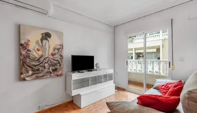 Torrevieja, real estate. Centro - Muelle Pesquero area, 2 bedrooms, 60 m2 - photo 3