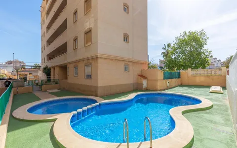 Buy real estate in Torrevieja, Spain. Nueva Torrevieja area, 2 bedrooms, 57 m2, 2 bedrooms, 57 m² — €134900