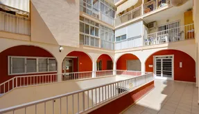 Apartment for sale in Torrevieja, Spain. Estacion de autobuses area, 1 bedroom, 50 m2 - photo 2