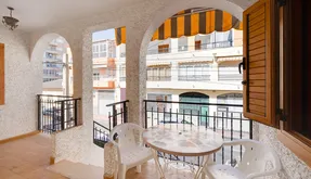 Buy an Bungalow in Spain, Torrevieja. Playa de los Locos area, 3 bedrooms, 90 m2 - photo 3