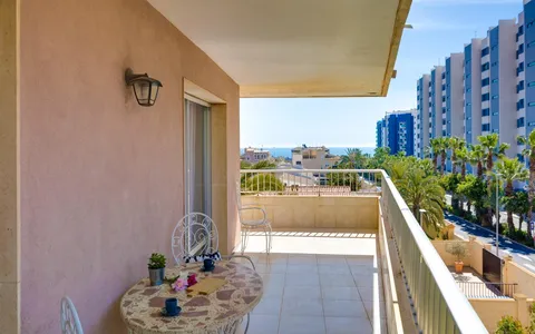 Real estate Torrevieja, Apartment for sale. Punta Prima area, 3 bedrooms, 143 m2, 3 bedrooms, 143 m² — €239900