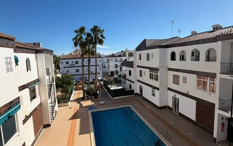 Apartment for sale in Torrevieja, Spain. Punta Prima area, 2 bedrooms, 64 m2, 2 bedrooms, 64 m² — €179000