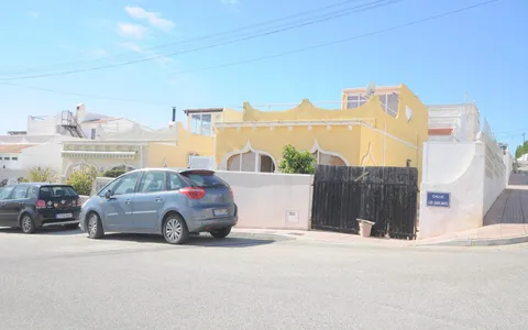 Spain real estate. Centro area, 3 bedrooms, 78 m2, 3 bedrooms, 78 m² — €199000