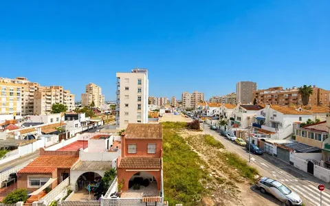 Real estate Torrevieja, Apartment for sale. Nueva Torrevieja area, 2 bedrooms, 53 m2, 2 bedrooms, 53 m² — €129900