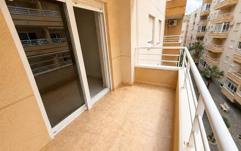 Torrevieja, Spain. Real Estate. Estacion de autobuses area, 2 bedrooms, 70 m2, 2 bedrooms, 70 m² — €139900