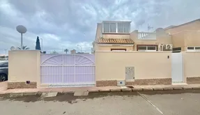 Bungalow for sale in Torrevieja, Spain. Paraje natural area, 3 bedrooms, 71 m2 - photo 3