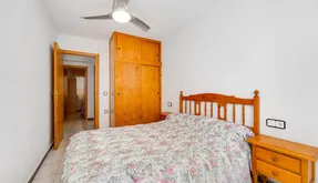 Real estate Torrevieja, Apartment for sale. Playa de los Locos area, 2 bedrooms, 63 m2 - photo 4