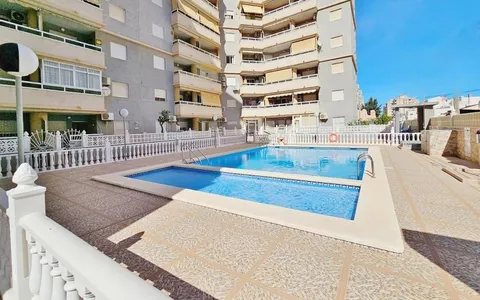 Apartment for sale in Torrevieja, Spain. Nueva Torrevieja area, 2 bedrooms, 54 m2, 2 bedrooms, 54 m² — €145500
