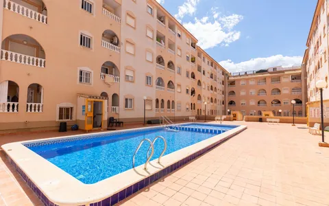 Studio for sale in Torrevieja, Spain. Estacion de autobuses area, 42 m2, 42 m² — €99900