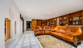 Spain real estate. Los Balcones - Los Altos del Edén area, 7 bedrooms, 434 m2 - photo 3