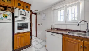 Spain real estate. Los Balcones - Los Altos del Edén area, 7 bedrooms, 434 m2 - photo 5