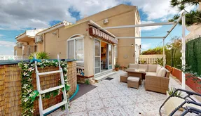 Buy an Town house in Spain. 03193 area, 3 bedrooms, 94 m2 - photo 2