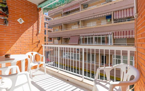 Venta de Piso en Torrevieja, España. Zona de la  Playa del Cura, 1 dormitorio, 51 m2, 1 dormitorios, 51 m² — €124900