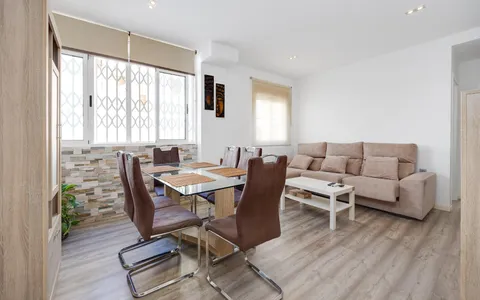 Comprar un Piso en Torrevieja, España. Zona de la  Playa de los Locos, 3 dormitorios, 65 m2, 3 dormitorios, 65 m² — €199000
