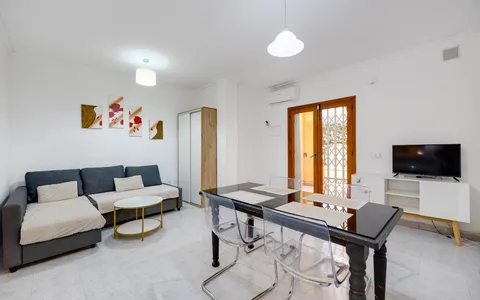 Torrevieja, real estate. Centro area, 2 bedrooms, 67 m2, 2 bedrooms, 67 m² — €140000