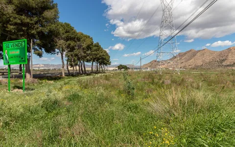 Buy a home in Spain. Polígono Puente Alto area, — €66000
