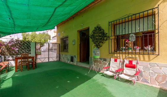 Buy an House Spain. La Murada-Los Vicentes area, 4 bedrooms, 264 m2 - photo 1