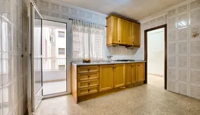 Buy an Apartment Spain. Zona Centro area, 4 bedrooms, 129 m2 - photo 2