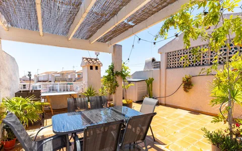 Buy an Bungalow in Guardamar del Segura, Spain. El moncayo area, 2 bedrooms, 52 m2, 2 bedrooms, 52 m² — €169900