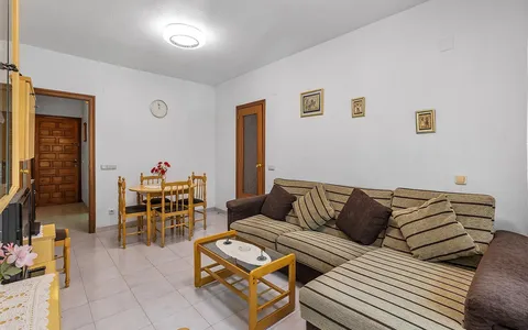 Torrevieja, Espanja. Kiinteistöt. Estacion de autobuses area, 2 bedrooms, 65 m2, 2 bedrooms, 65 m² — €130000