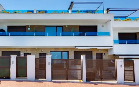 Torrevieja, real estate. La siesta area, 3 bedrooms, 98 m2, 3 bedrooms, 98 m² — €315000
