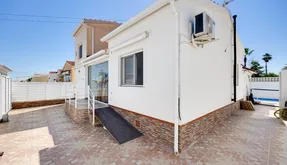 Spain buy an Villa. La marina area, 3 bedrooms, 121 m2 - photo 5