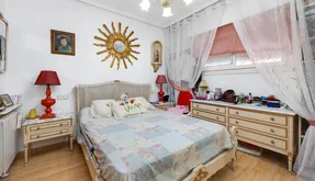 Torrevieja bienes raíces, Piso en venta. Zona de la Centro, 1 dormitorio, 61 m2 - photo 3