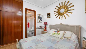 Torrevieja bienes raíces, Piso en venta. Zona de la Centro, 1 dormitorio, 61 m2 - photo 5