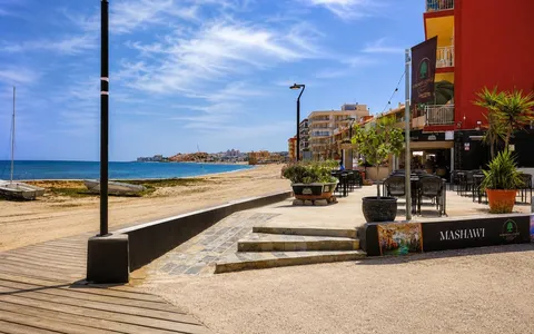 Comprar un Piso en España. Zona de la La Mata pueblo, 1 dormitorio, 36 m2, 1 dormitorios, 36 m² — €119000