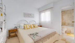 Property in Torrevieja. Playa del Cura area, 2 bedrooms, 80 m2 - photo 5
