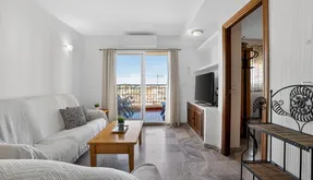Comprar un Piso en España, Torrevieja. Zona de la  Los Frutales, 2 dormitorios, 70 m2 - photo 2