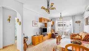 Bienes raíces Torrevieja, Piso en venta. Zona de la Estacion de autobuses, 2 dormitorios, 71 m2 - photo 4