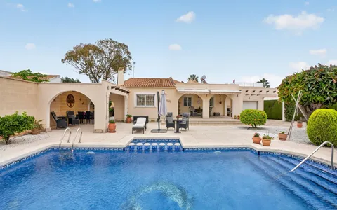 Buy property in Orihuela Costa, Spain. La Florida area, 3 bedrooms, 141 m2, 3 bedrooms, 141 m² — €575000