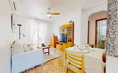 Real estate in Spain, Torrevieja. Playa de los Locos area, 2 bedrooms, 61 m2, 2 bedrooms, 61 m² — €138500