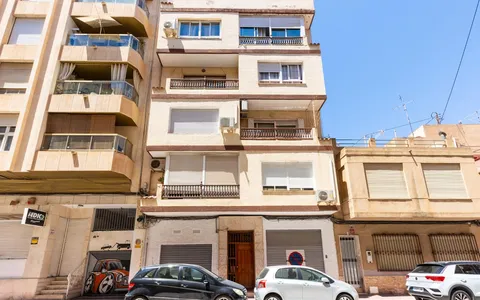 Torrevieja real estate, Apartment for sale. Puerto Deportivo area, 3 bedrooms, 78 m2, 3 bedrooms, 78 m² — €149000