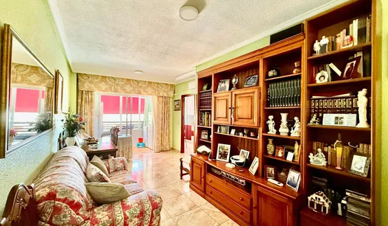Torrevieja bienes raíces, Piso en venta. Zona de la Centro, 2 dormitorios, 69 m2 - photo 1
