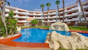 Comprar un Piso en Orihuela Costa, España. Zona de la  Playa Flamenca, 4 dormitorios, 123 m2 - photo 2