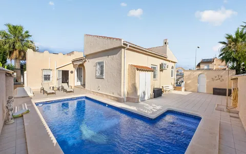 Торревьеха недвижимость, продается Таунхаус. Район San luis, 3 спальни, 128 м2, 3 спален, 128 m² — €359000