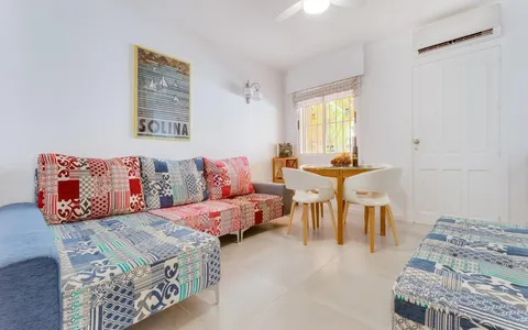 Real estate Torrevieja, Town house for sale. Carrefour area, 2 bedrooms, 47 m2, 2 спалень, 47 m² — €159000