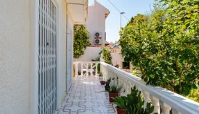Villa for sale in Torrevieja, Spain. Los Frutales area, 3 bedrooms, 114 m2 - photo 4