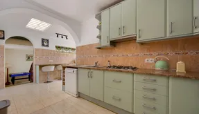 Bienes raíces en España, Torrevieja. Zona de la  La Siesta - El Salado - Torreta, 4 dormitorios, 212 m2 - photo 4