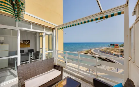 Comprar un Piso en Torrevieja, España. Zona de la  Playa de los locos, 2 dormitorios, 55 m2, 2 dormitorios, 55 m² — €174900