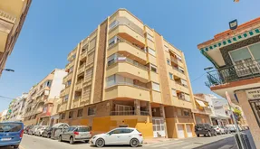 Buy an Apartment in Torrevieja, Spain. Playa del cura area, 3 bedrooms, 103 m2 - photo 6