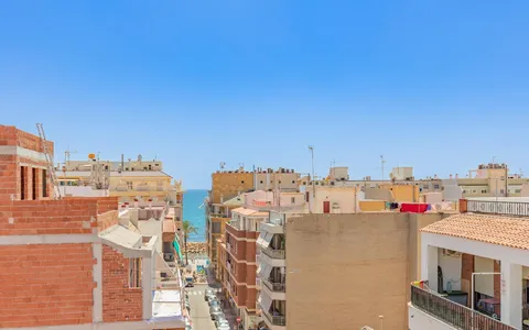 Buy an Apartment in Torrevieja, Spain. Playa del cura area, 3 bedrooms, 103 m2, 3 bedrooms, 103 m² — €219900