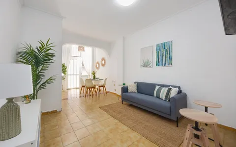 Torrevieja, real estate. Estacion de autobuses area, 1 bedroom, 75 m2, 1 bedrooms, 75 m² — €132969