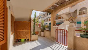 Torrevieja, bienes raíces. Zona de la Acequion, 2 dormitorios, 55 m2 - photo 6