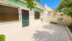 Property in Torrevieja. La Siesta - El Salado - Torreta area, 2 bedrooms, 52 m2 - photo 4