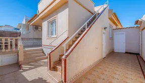 Bungalow for sale in Torrevieja, Spain. Los altos area, 2 bedrooms, 49 m2 - photo 2